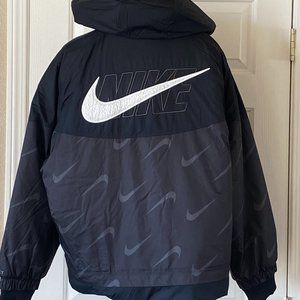 Nike Swoosh Logo Therma-Fit Oversized Hooded Puffer Jacket Black DD4642 Small